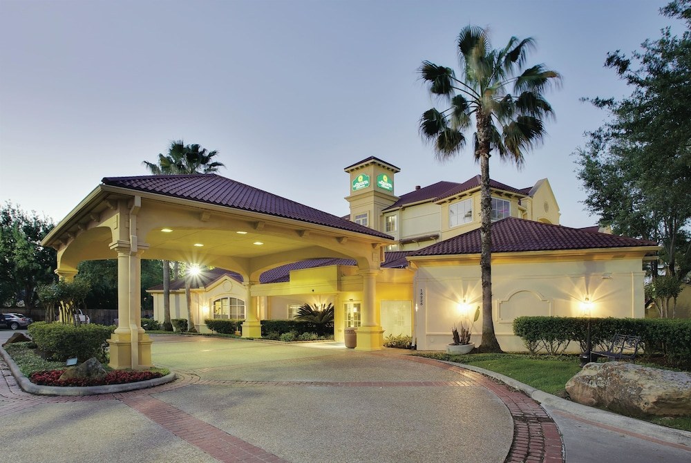 La Quinta Inn and Suites Houston West Park 10