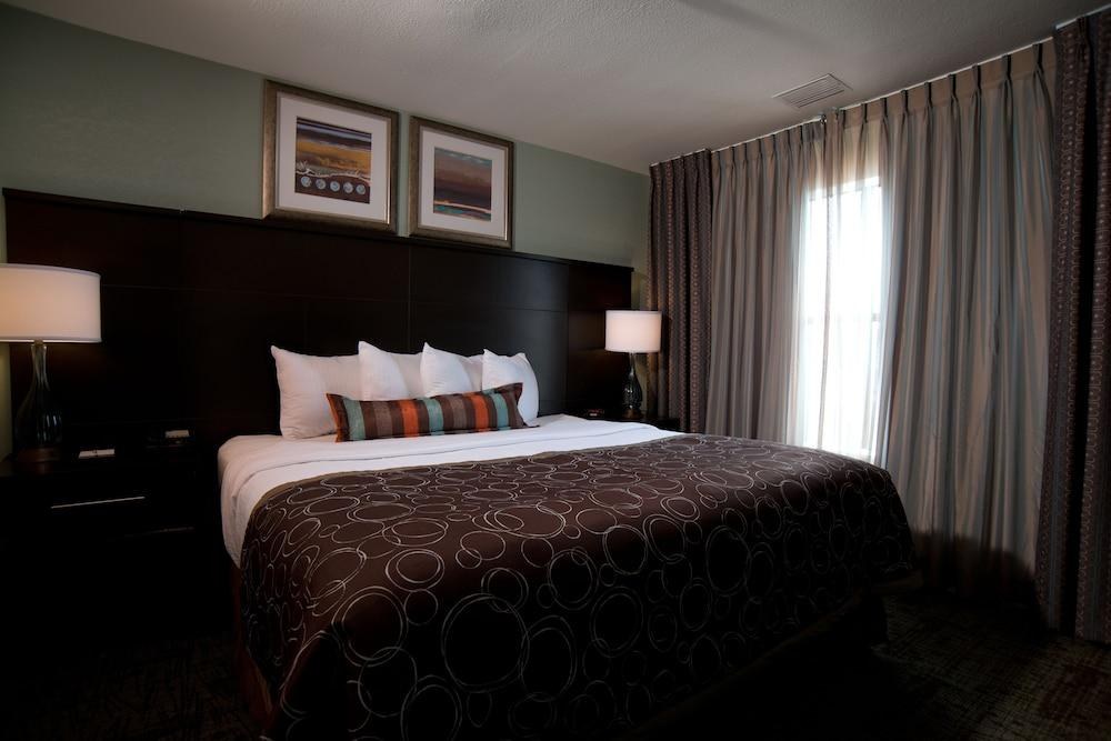 STAYBRIDGE SUITES HOUSTON NW/WILLOWBROOK photo 2