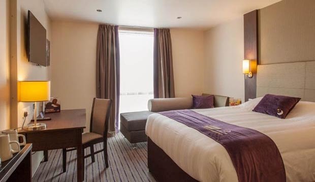 Premier Inn Premier Inn London Wandsworth photo 1