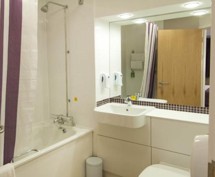 PREMIER INN LONDON WEMBLEY PARK photo 4
