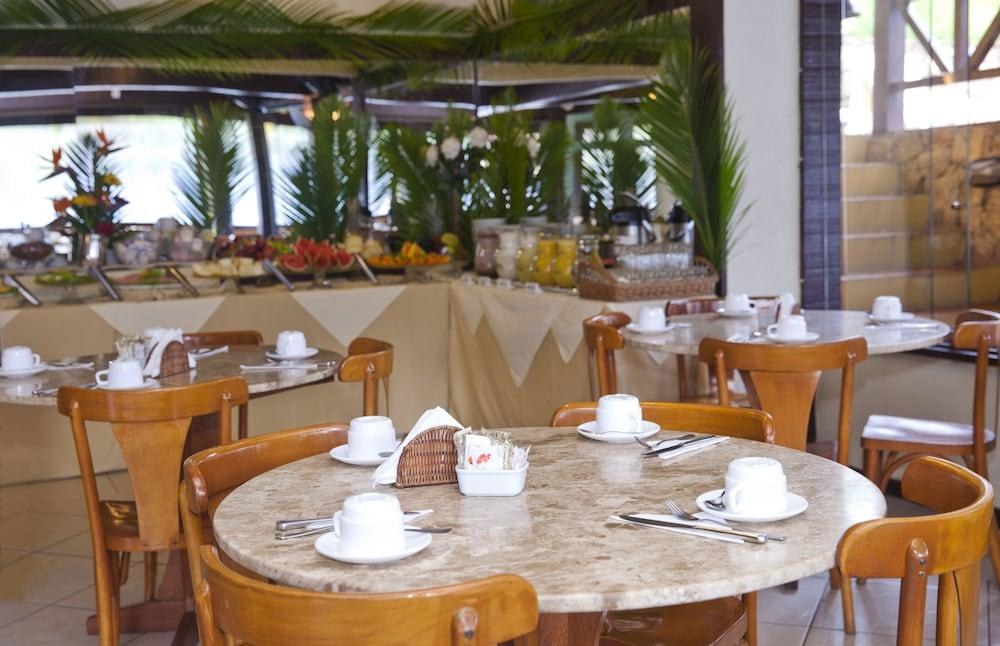 LA BOHEME HOTEL photo 3