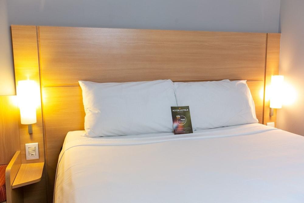 Ibis Copacabana Posto 2 Hotel photo 3
