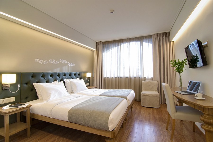 Titania Hotel photo 3