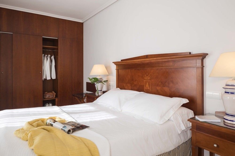 Hotel Rey Alfonso X