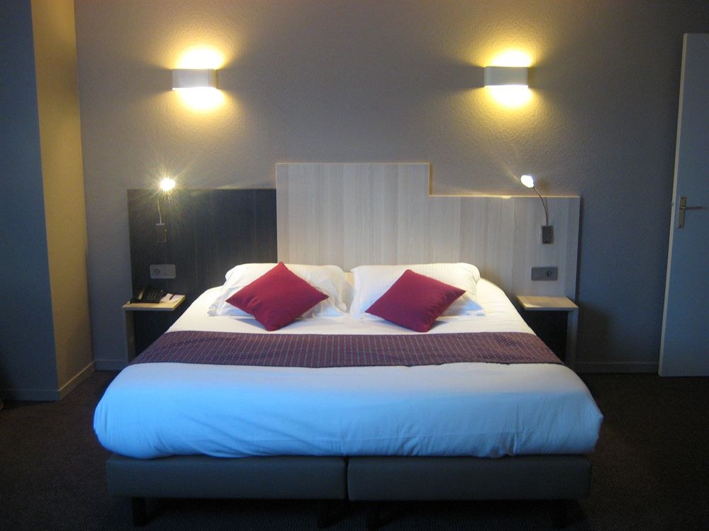 INTER-HOTEL ALTON BORDEAUX MERIADECK photo 3