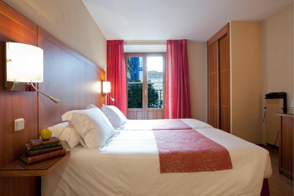 Hotel Ateneo photo 2