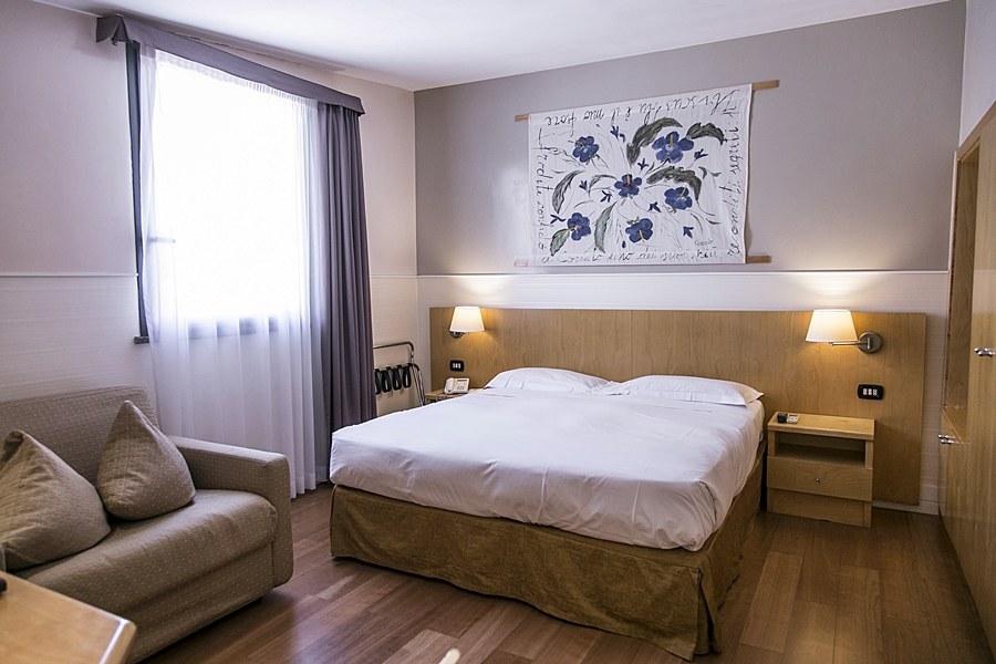 HOTEL APHRODITE