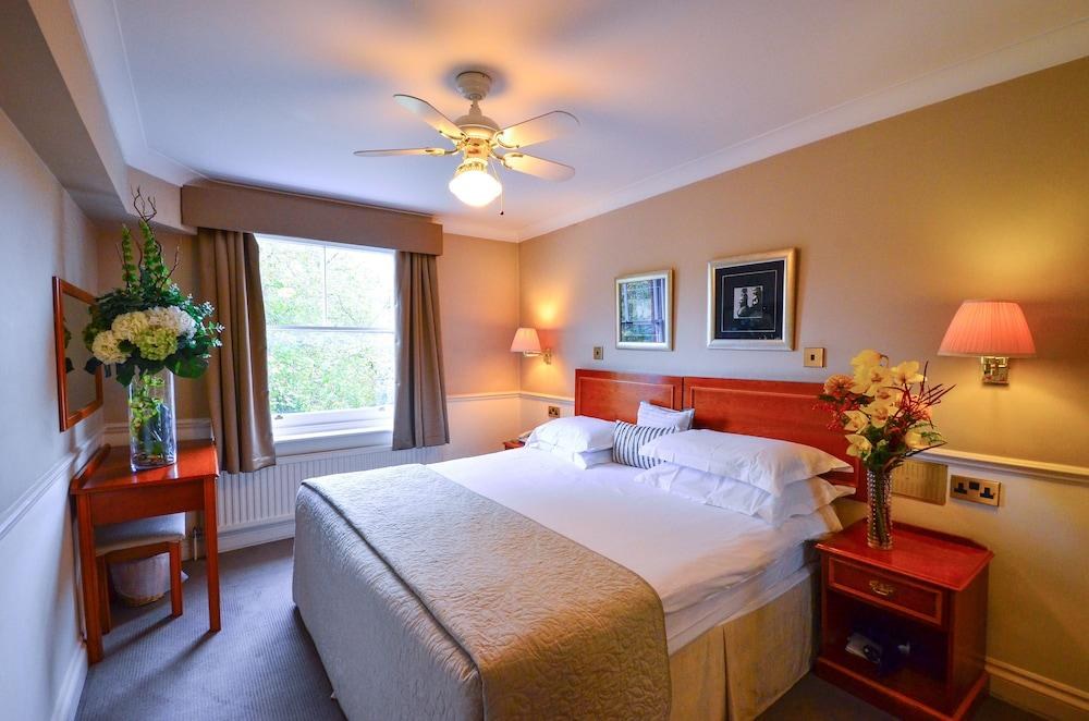COLLINGHAM SERVICED APARTMENTS photo 4