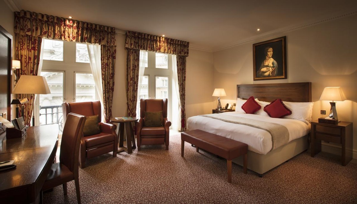 THE ROYAL HORSEGUARDS HOTEL
