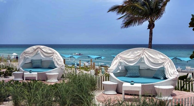 TRUMP INTERNATIONAL BEACH photo 4
