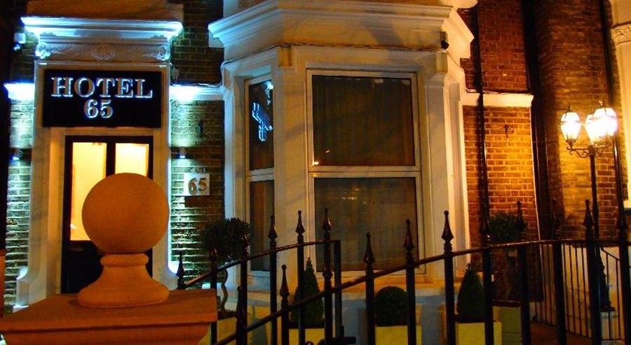 HOTEL 65