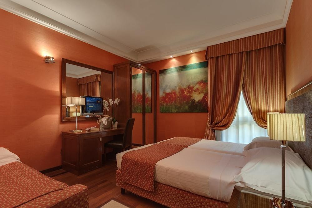 Grand Hotel Adriatico photo 4