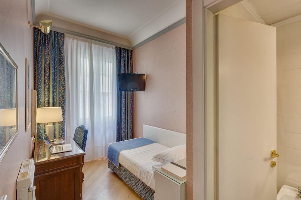 Rivoli Boutique Hotel photo 4