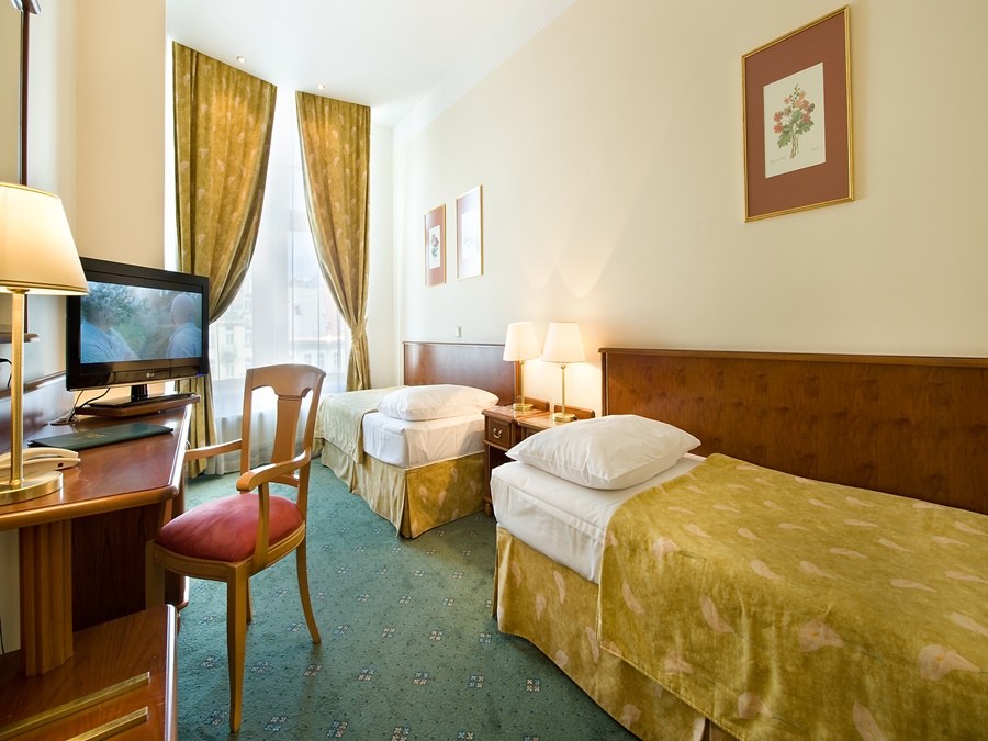 EA HOTEL ROKOKO photo 4