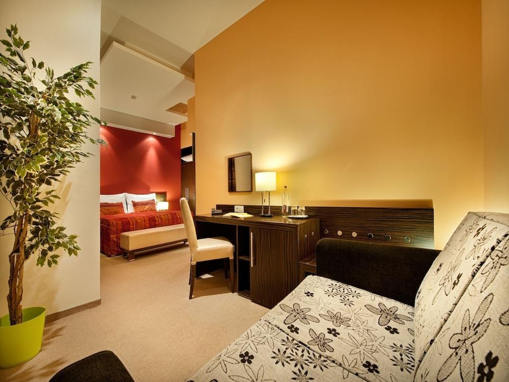 THE MANES Boutique Hotel Prague photo 4