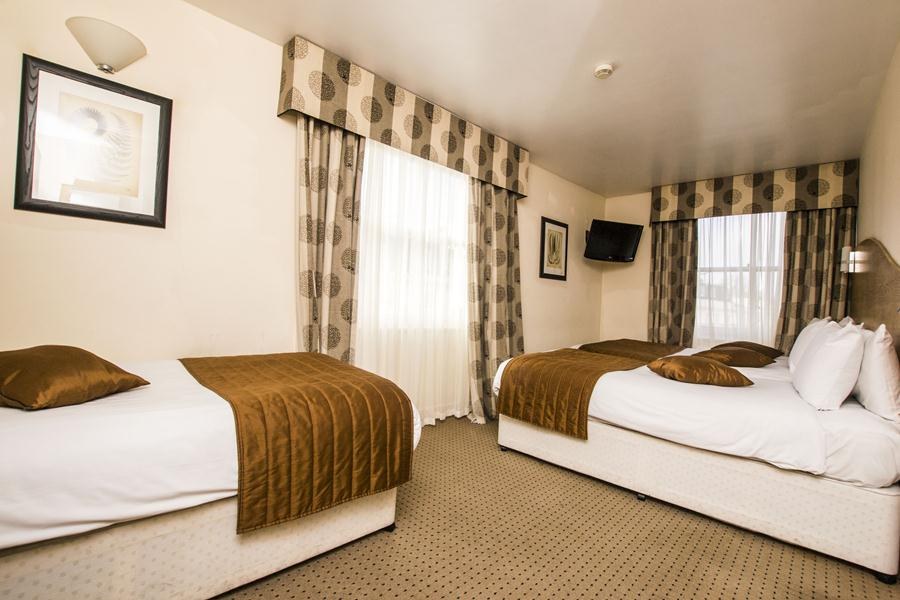 DUKE OF LEINSTER HOTEL photo 1