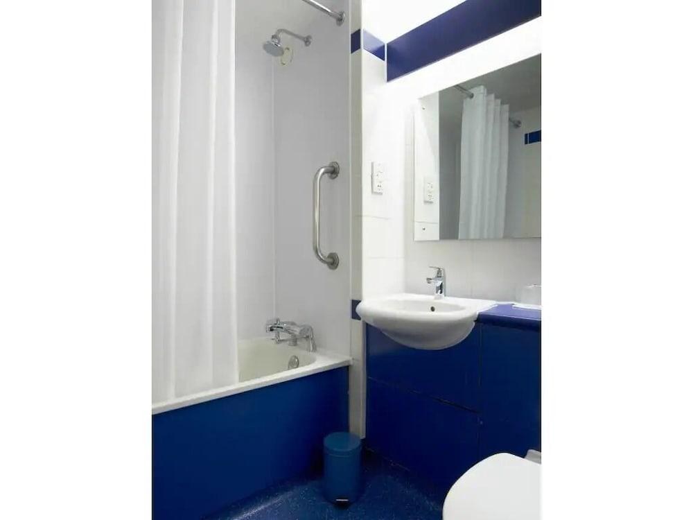 TRAVELODGE LONDON DOCKLANDS photo 4