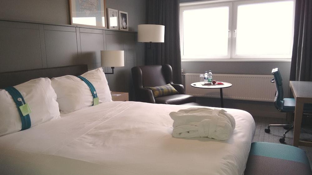 HOLIDAY INN EDINBURGH photo 2