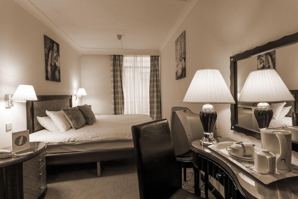 BRITANNIA BIRMINGHAM photo 3