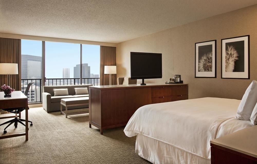 THE WESTIN OAKS HOUSTON AT THE GALLERIA photo 2