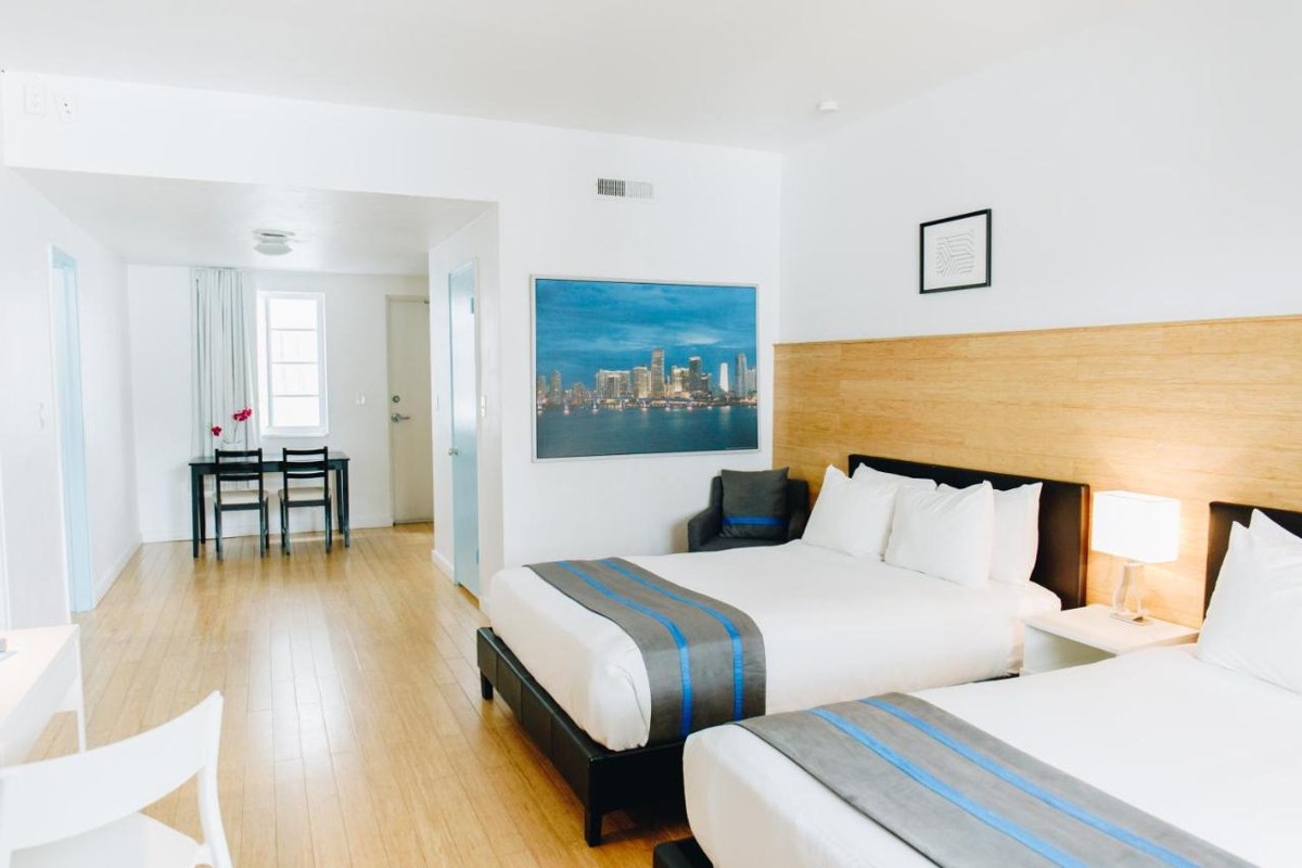 AQUA HOTEL AND SUITES photo 3