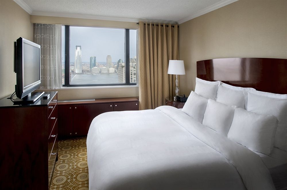 NEW YORK MARRIOTT DOWNTOWN