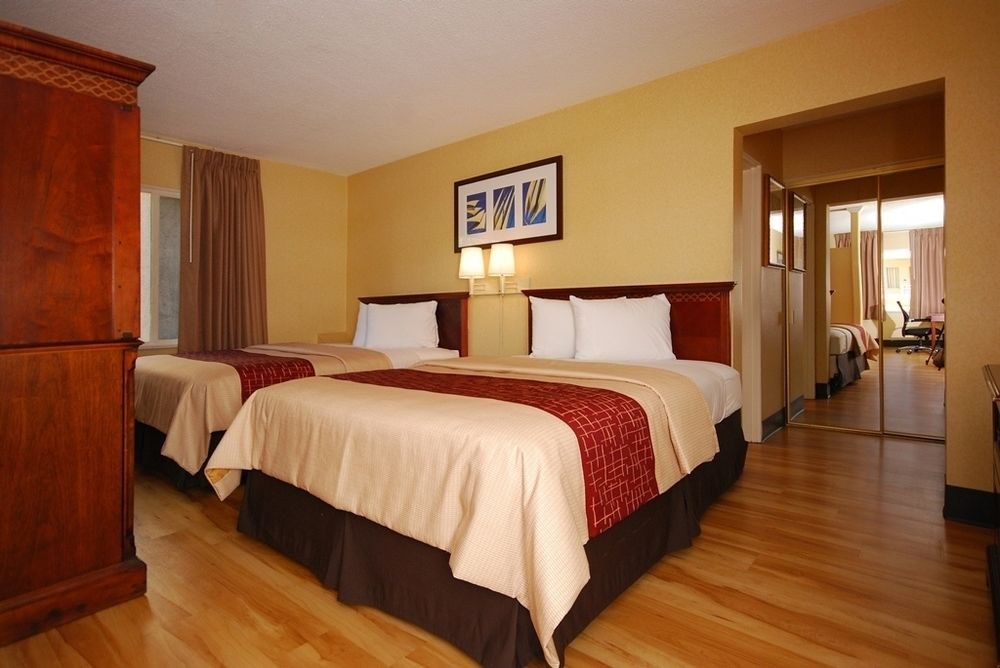 BAYMONT BY WYNDHAM SAN DIEGO DOWNTOWN