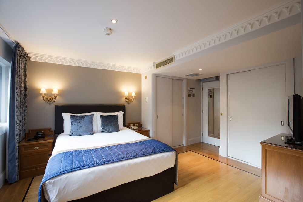 THE TOWER HOTEL photo 2