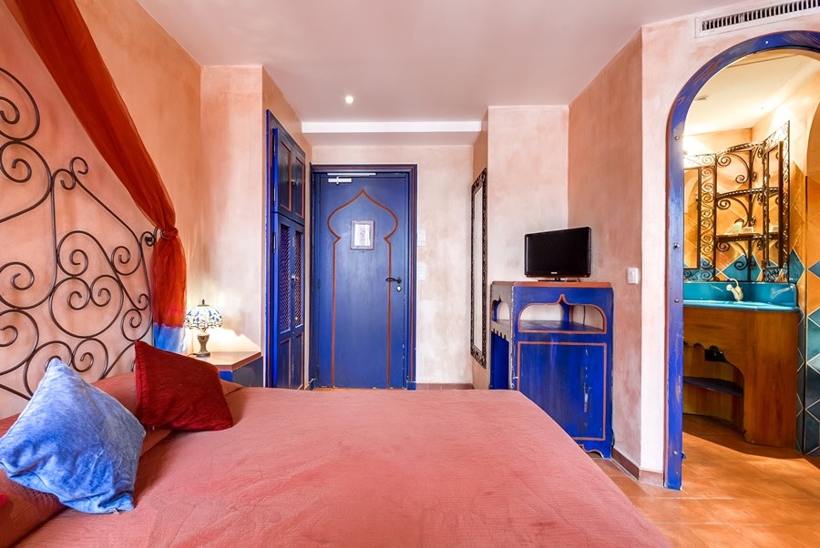VILLA ROYALE MONTSOURIS photo 2