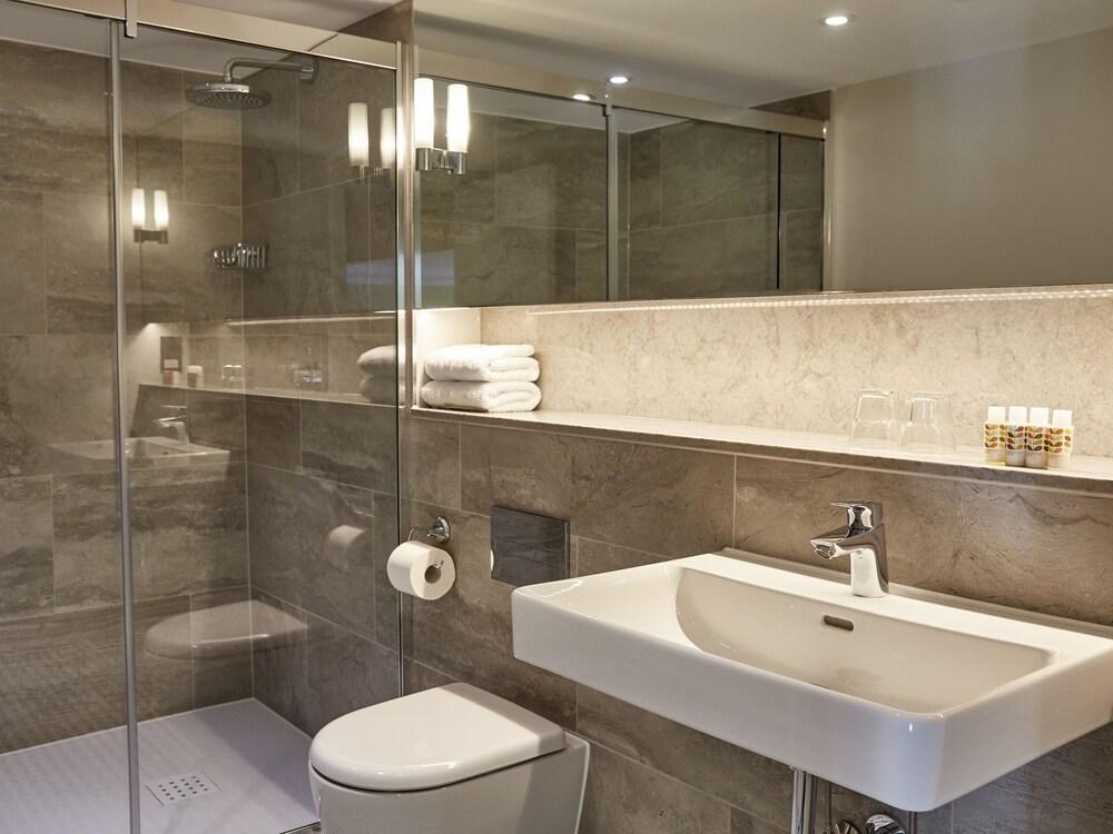 54 Queens Gate Hotel photo 3