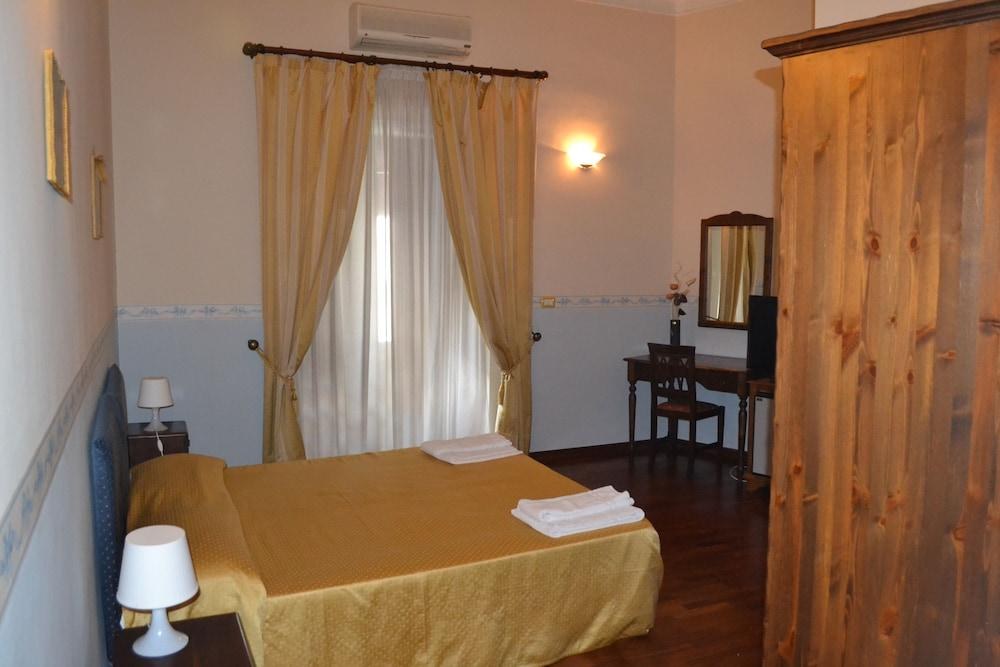 STESICOREA PALACE HOTEL photo 2