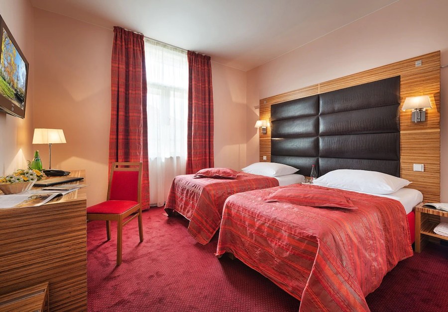 EA HOTEL SONATA photo 3