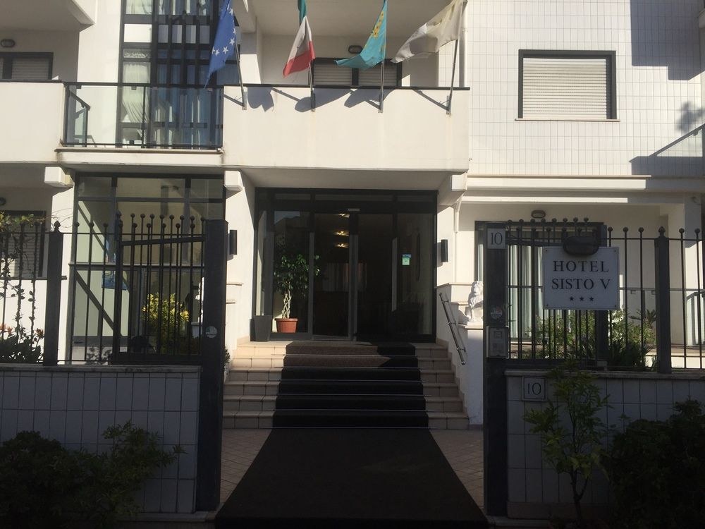 HOTEL SISTO V photo 1