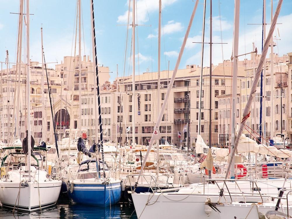RADISSON BLU HOTEL MARSEILLE VIEUX PORT photo 2