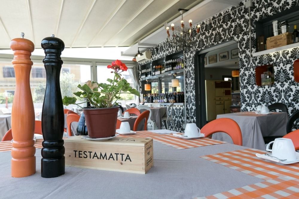 Orange Hotel