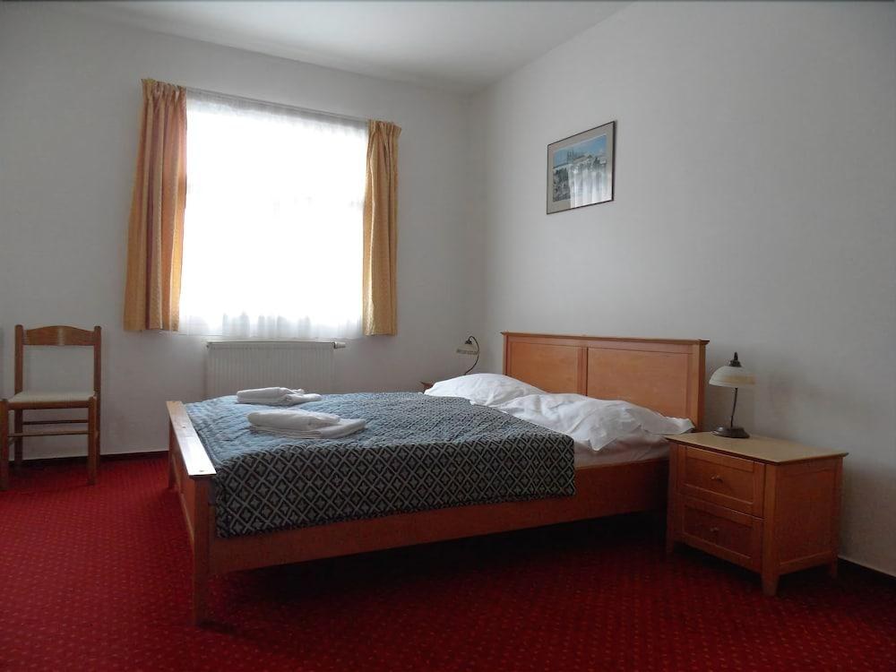ATOS HOTEL photo 2