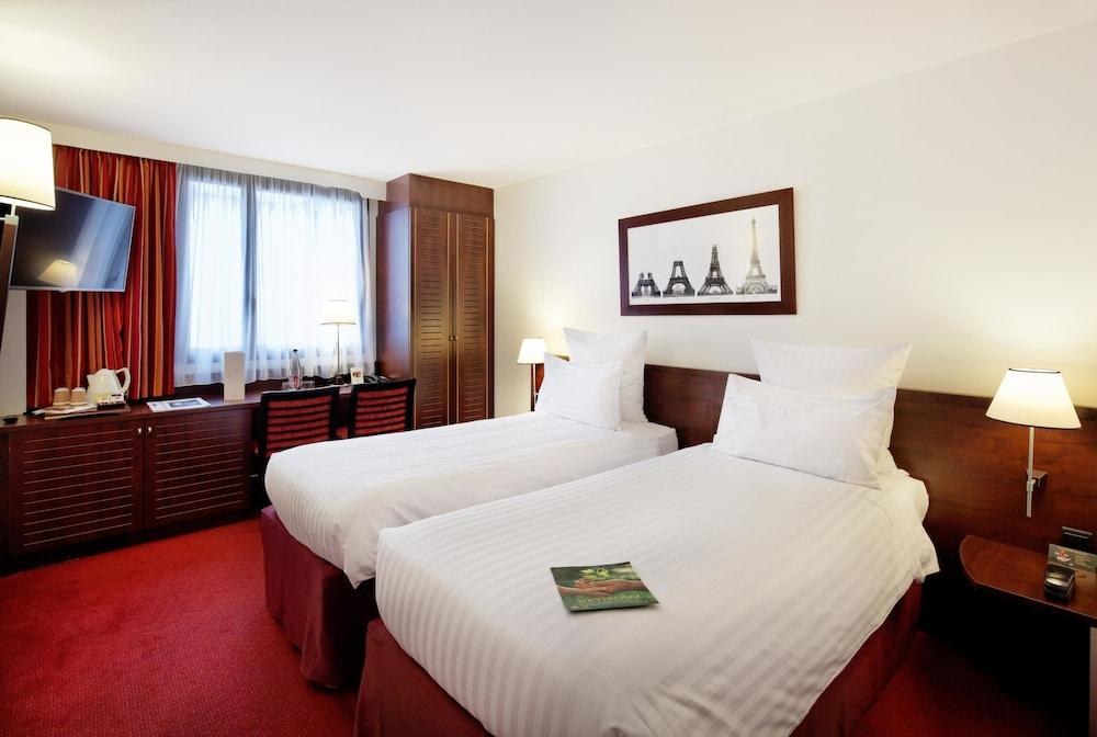 Mercure Paris Gare Montparnasse TGV photo 2