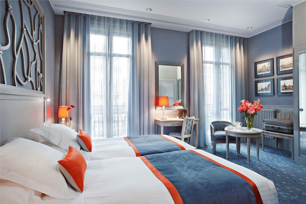 SPLENDID ETOILE HOTEL photo 2