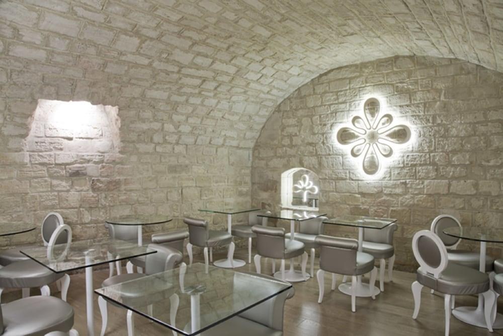 HOTEL CHAVANEL photo 2