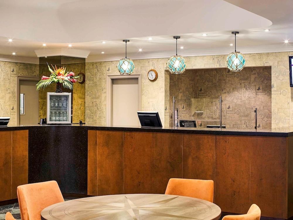 MERCURE LIVERPOOL ATLANTIC TOWER HOTEL photo 2