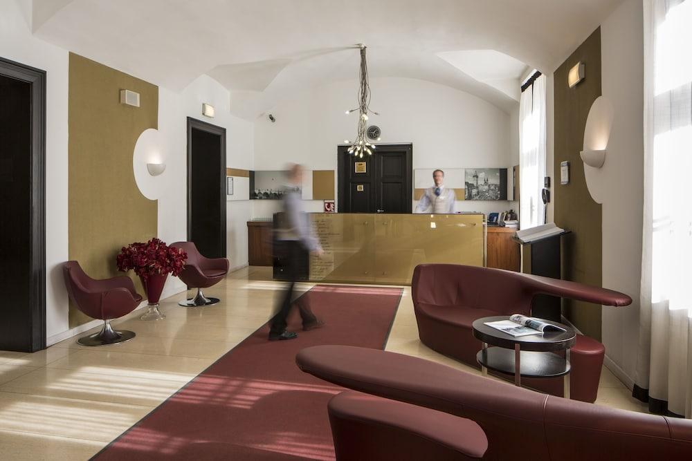 FALKENSTEINER HOTEL MARIA PRAG photo 4