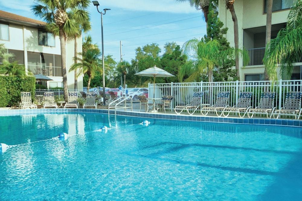 ORLANDO INTERNATIONAL RESORT - EXTRA HOLIDAY, LLC photo 3