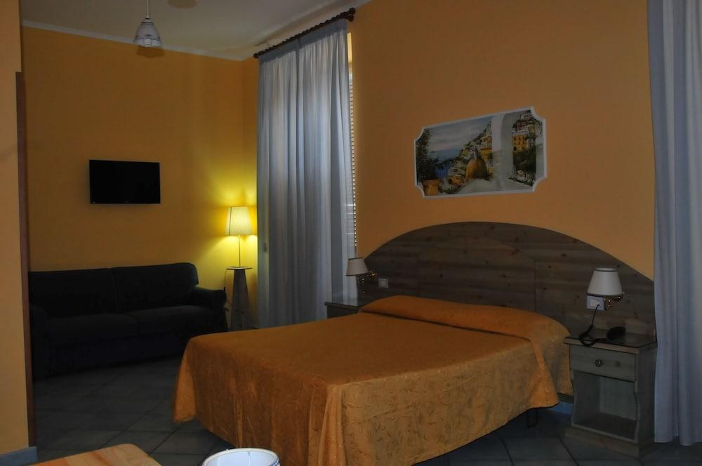 HOTEL POTENZA photo 2