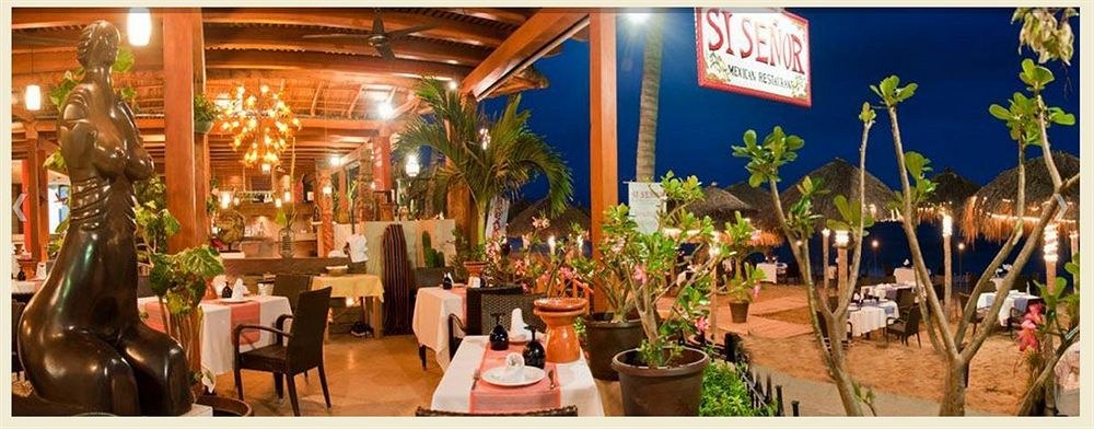 EMPERADOR VALLARTA BEACHFRONT HOTEL & SUITES