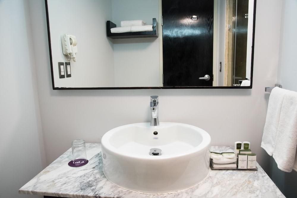 LAILA HOTELS CDMX photo 4