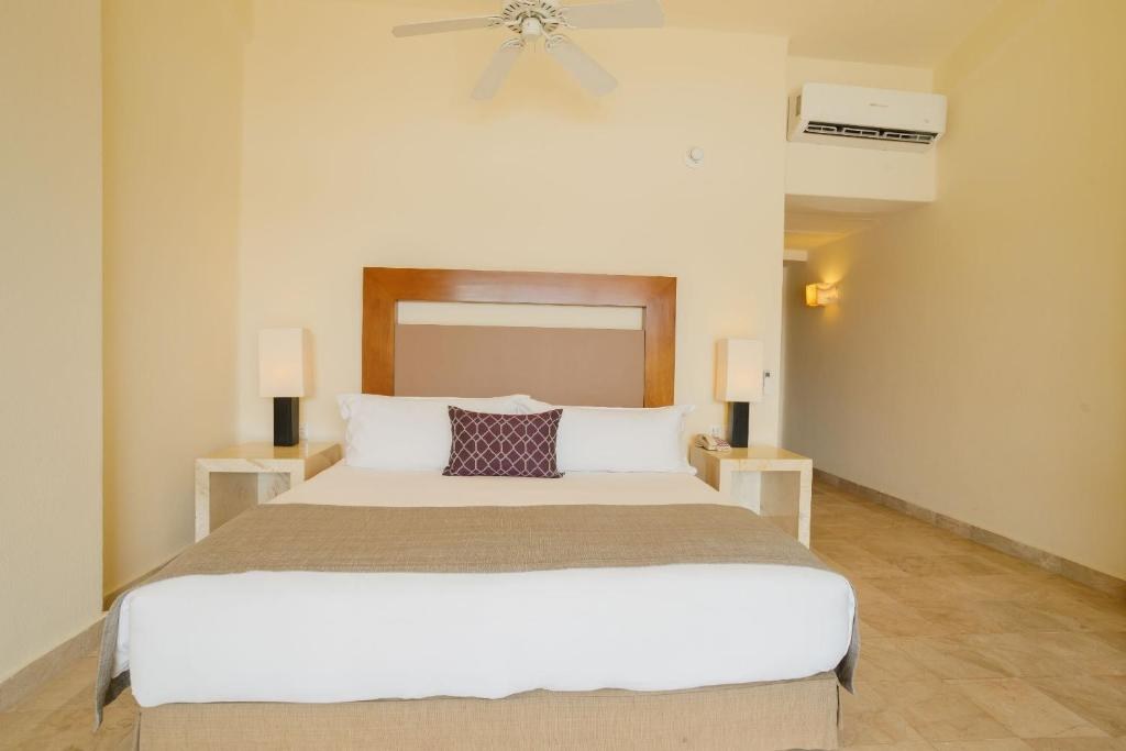 CAMINO REAL ACAPULCO DIAMANTE photo 2
