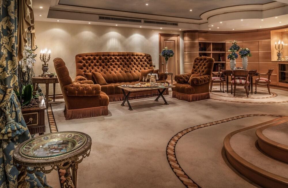 Rome Cavalieri, A Waldorf Astoria Hotel photo 3