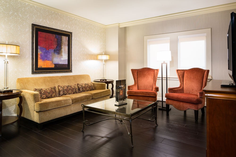 THE WHITEHALL HOUSTON photo 1