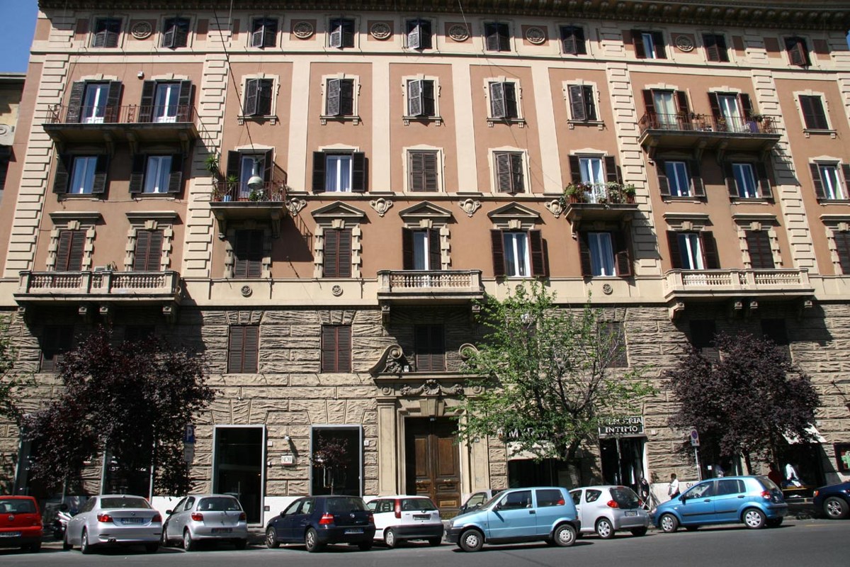 B AND B FERRARI HOME