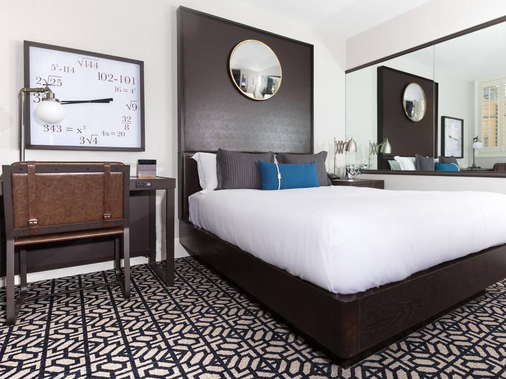 HARBOR COURT HOTEL photo 4